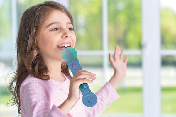 Produktbild: Disney Stitch Mikrofon mit Melodien
