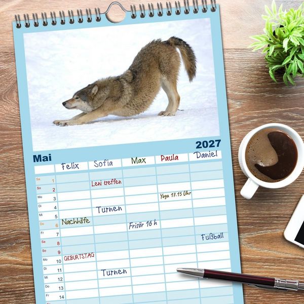 Produktbild: Familienplaner 2027 - Kanadische W&ouml;lfe im Winter mit 5 Spalten (Wandkalender, 21 x 45 cm) CALVENDO