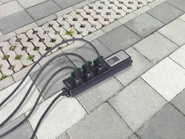 Produktbild: Sygonix SY-6786454 Gartensteckdose mit Zeitschaltuhr 3fach Schwarz, Gr&uuml;n Schutzkontakt 1St.