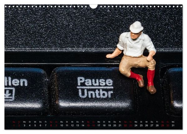 Produktbild: H&ouml;her, schneller, kleiner - Miniaturen in unserem Alltag (Wandkalender 2026 DIN A3 quer), CALVENDO Monatskalender