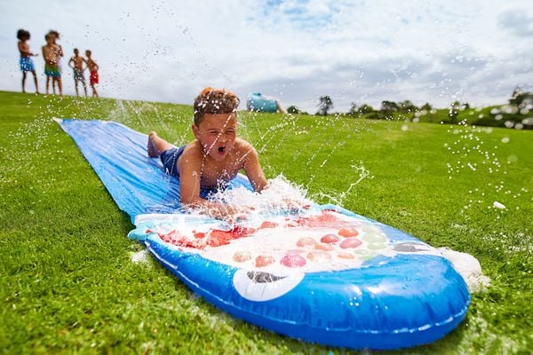 Produktbild: Bunch O Balloons - Wasserrutsche Hai mit 100+ Wasserballons