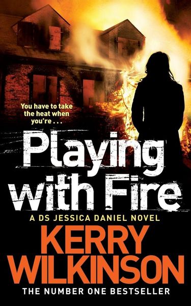 Produktbild: Playing with Fire