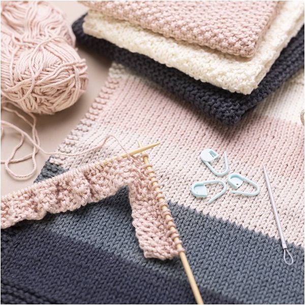 Produktbild: Creativ Company DIY Sets Stricken & H&auml;keln Starter Kreativ Set Stricken, Kreativ Box