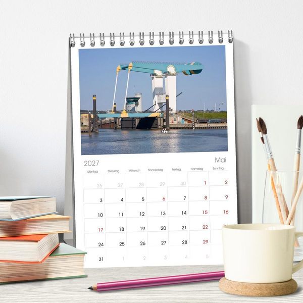 Produktbild: Tischplaner 2027 - Das Alte Land und die Elbe. Auf dem Weg zur Flussm&uuml;ndung (A5 Tischkalender zum Aufstellen) CALVENDO