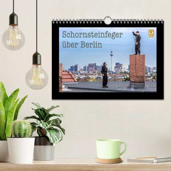 Produktbild: Schornsteinfeger &uuml;ber Berlin 2026 (Wandkalender 2026 DIN A4 quer), CALVENDO Monatskalender