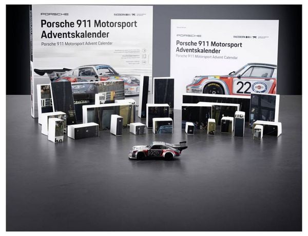 Produktbild: FRANZIS 67275 - Porsche 911 Turbo Motorsport Adventskalender 1:43