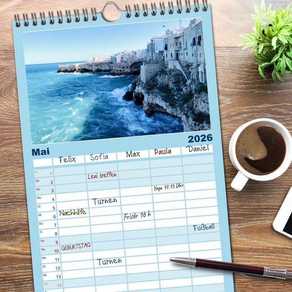 Produktbild: Familienplaner 2026 - Apuliens K&uuml;stenorte mit 5 Spalten (Wandkalender, 21 x 45 cm) CALVENDO