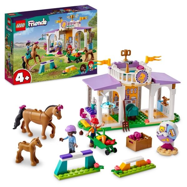 LEGO Friends 41746 Reitschule, Pferdespielzeug-Set mit Aliya und Mia