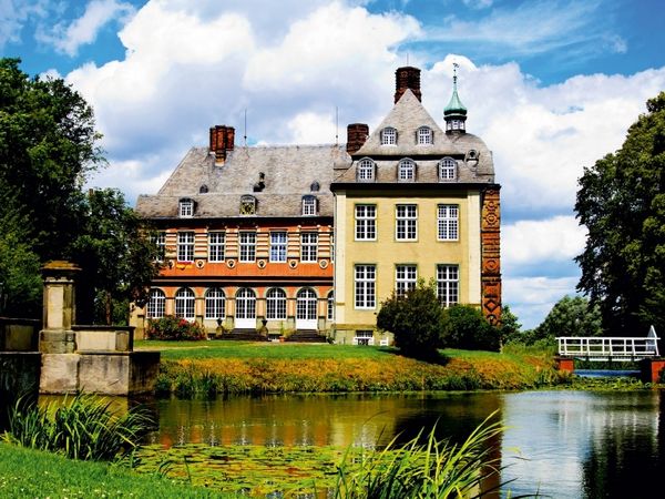 Produktbild: CALVENDO Puzzle Schloss Hovestadt - die heutige Wasserburg mit Hauptschloss wurde 1563-1572 erbaut. | 1000 Teile Lege-Gr&ouml;&szlig;e 64x48cm Foto-Puzzle f&uuml;r gl&uuml;ckliche Stunden
