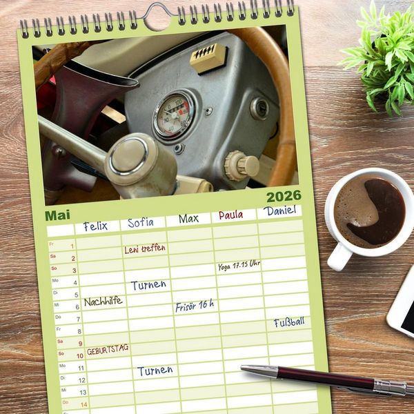 Produktbild: Familienplaner 2026 - BMW Isetta - Die Knutschkugel mit 5 Spalten (Wandkalender, 21 x 45 cm) CALVENDO