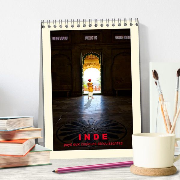 Produktbild: INDE pays aux couleurs &eacute;blouissantes (Calendrier de bureau 2026 DIN A5 horizontal), CALVENDO calendrier mensuel