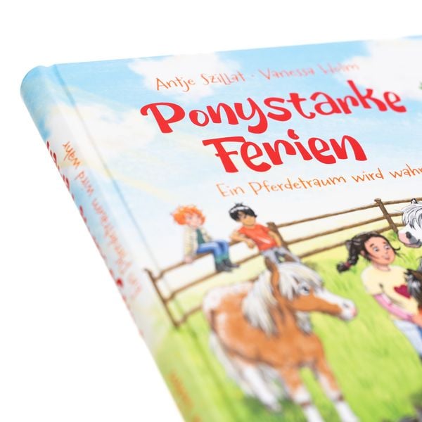 Produktbild: Ponystarke Ferien. Ein Pferdetraum wird wahr (Band 1)