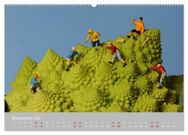 Produktbild: Das zweite Leben von Miniatur-Figuren (Wandkalender 2026 DIN A2 quer), CALVENDO Monatskalender