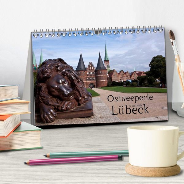 Produktbild: Ostseeperle L&uuml;beck (Tischkalender 2026 DIN A5 quer), CALVENDO Monatskalender