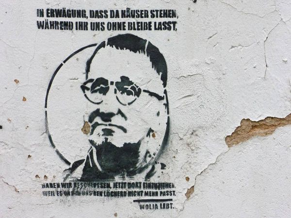Produktbild: CALVENDO Puzzle Ein Bild aus dem Kalender Stencil Art IN BERLIN 2017 / UK-Version | 1000 Teile Lege-Gr&ouml;&szlig;e 64x48cm Foto-Puzzle f&uuml;r gl&uuml;ckliche Stunden