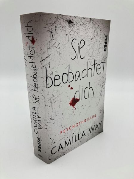 Produktbild: Sie beobachtet dich