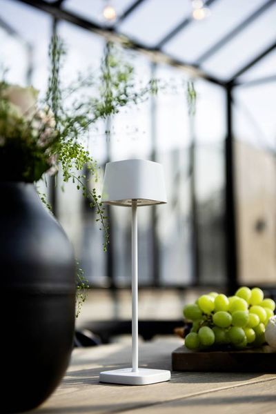 Produktbild: Konstsmide 7829-250 Capri LED-Akku-Tischlampe 2.2W Warmwei&szlig; Wei&szlig;