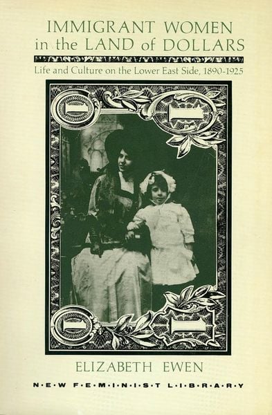 Produktbild: Immigrant Women