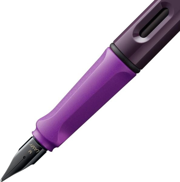 Produktbild: LAMY Füllhalter 0D8 LAMY safari violet blackberry, Feder M