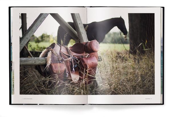 Produktbild: Equestrian