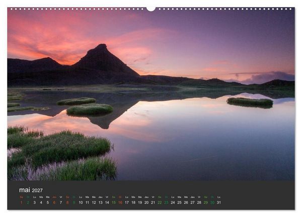 Produktbild: Lacs de montagne. Miroir des cimes (Calendrier mural haut de gamme 2027 DIN A2 vertical), CALVENDO calendrier mensuel
