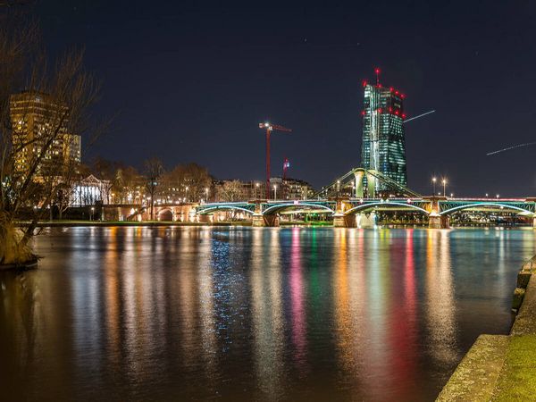 Produktbild: CALVENDO Puzzle Frankfurt - Blick &uuml;ber den Main | 1000 Teile Lege-Gr&ouml;&szlig;e 64 &times; 48 cm Foto-Puzzle f&uuml;r gl&uuml;ckliche Stunden