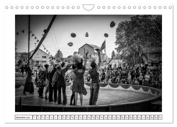 Produktbild: Sur la route avec le Cirque Bidon (Calendrier mural 2026 DIN A4 vertical), CALVENDO calendrier mensuel