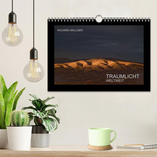 Produktbild: TRAUMLICHT WELTWEIT (Wandkalender 2026 DIN A4 quer), CALVENDO Monatskalender