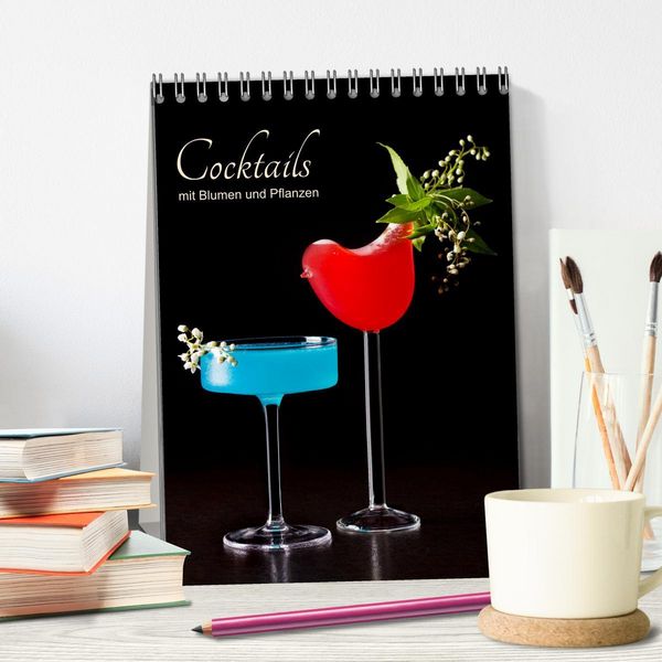 Produktbild: Cocktails mit Blumen und Pflanzen (Tischkalender 2026 DIN A5 hoch), CALVENDO Monatskalender