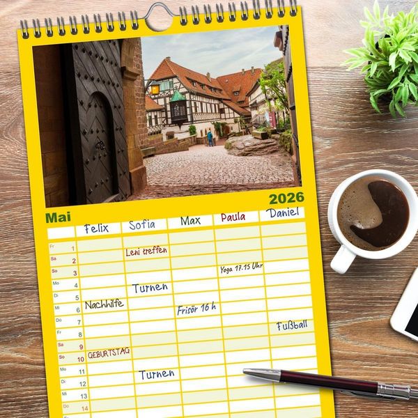 Produktbild: Familienplaner 2026 - Wartburgstadt Eisenach - Reise durch das sch&ouml;ne Th&uuml;ringen mit 5 Spalten (Wandkalender, 21 x 45 cm) CALVENDO