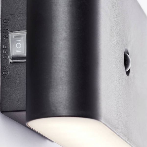 Produktbild: Brilliant Xino G80605/06 LED-Au&szlig;enwandleuchte mit Bewegungsmelder LED LED fest eingebaut 34 W Schwarz