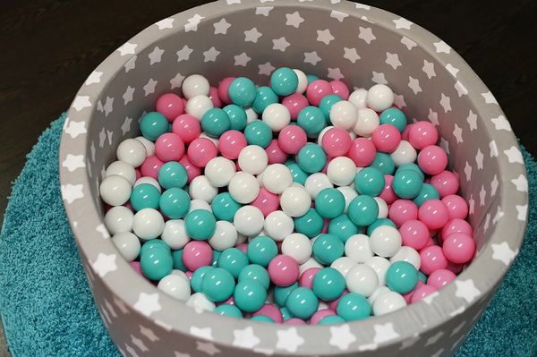 Produktbild: Knorrtoys 68159 - B&auml;llebad Soft Grey White Stars mit 300 B&auml;lle rosa/mint, ca.90x90x30cm