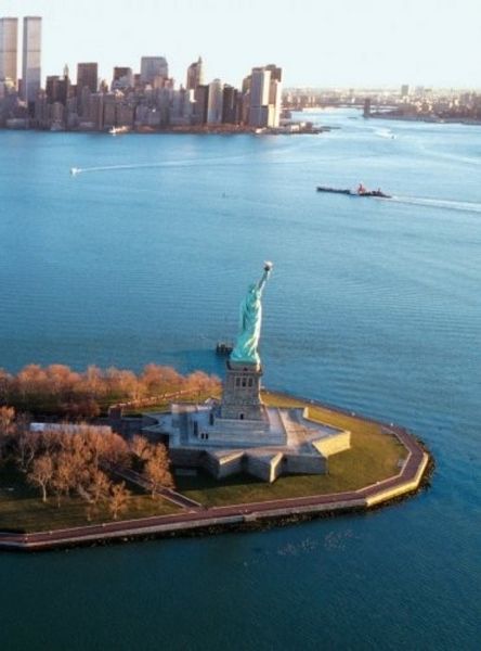 Produktbild: Liberty Island and Lower Manhattan