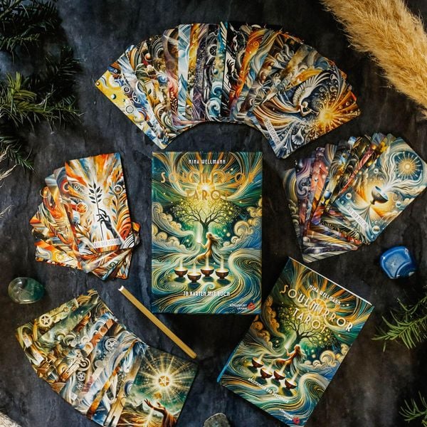 Produktbild: Soulmirror Tarot - 78 Karten mit Buch - (Soul Path, sensitive Tarotkarten)
