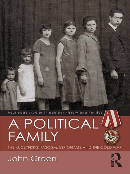 Produktbild: A Political Family