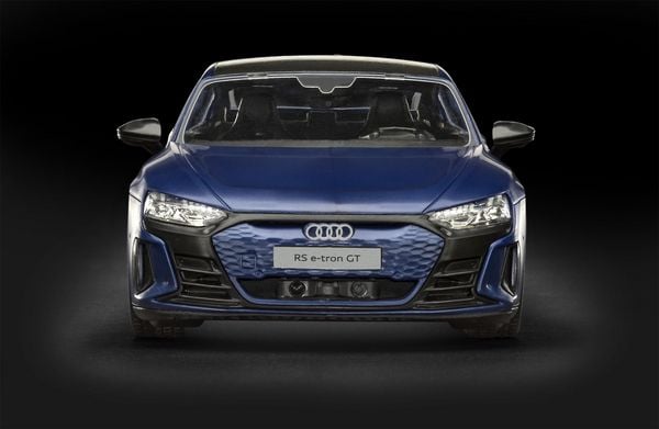 Produktbild: Audi RS e-tron GT (Click System), Revell Bausatz zum Zusammenstecken mehrfarbig