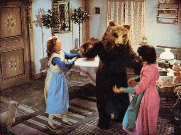 Produktbild: Schneewei&szlig;chen und Rosenrot (1955) (Filmjuwelen / Schongerfilm-M&auml;rchen)
