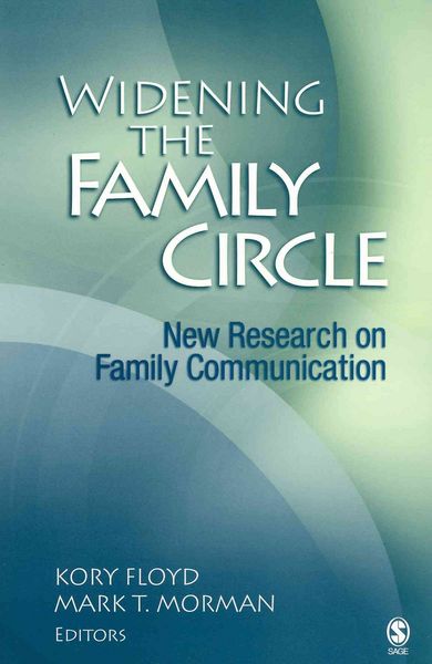 Produktbild: Widening the Family Circle + Family Communication