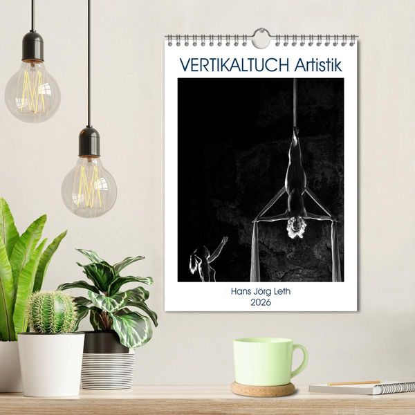 Produktbild: VERTIKALTUCH Artistik (Wandkalender 2026 DIN A4 hoch), CALVENDO Monatskalender