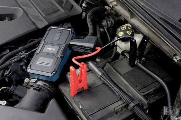 Produktbild: Ansmann Schnellstartsystem ANSMANN Jump Starter 10.0 Amper Schnellstarter 1900-0129 Arbeitsleuchte