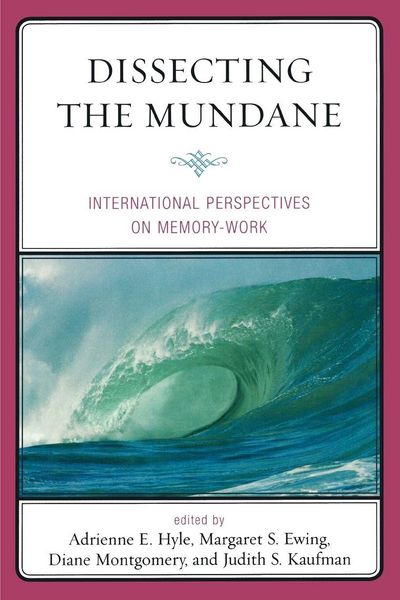 Produktbild: Dissecting the Mundane