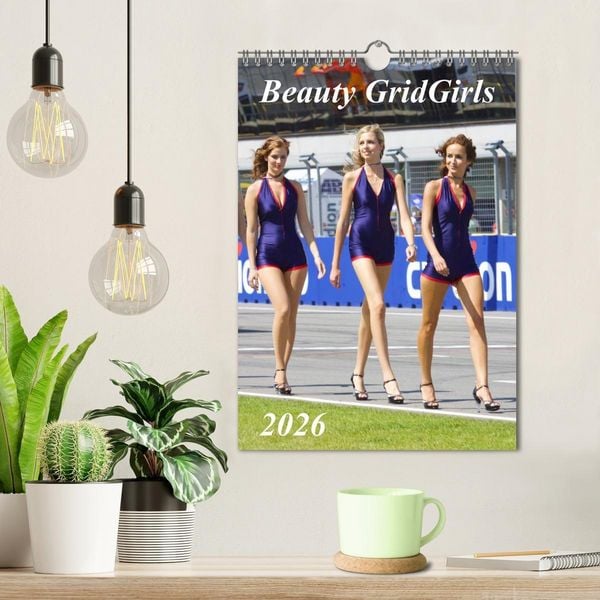Produktbild: Beauty Grid Girls 2026 (Wandkalender 2026 DIN A4 hoch), CALVENDO Monatskalender