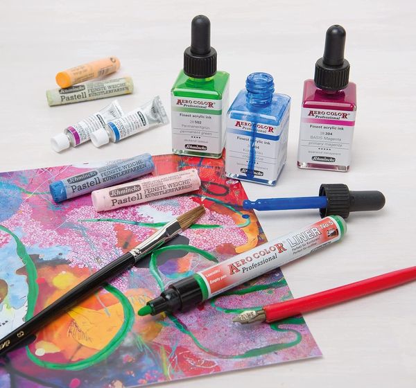 Produktbild: Schmincke Aero Color Professional, Acrylfarbe, Airbrushfarbe, Kunststoff-Koffer, 16 x 28 ml + 7 Leerflaschen
