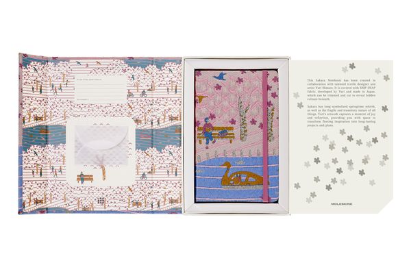 Produktbild: Moleskine Notizbuch Sammlerbox - Sakura, Large/A5, Liniert, Stoffeinband