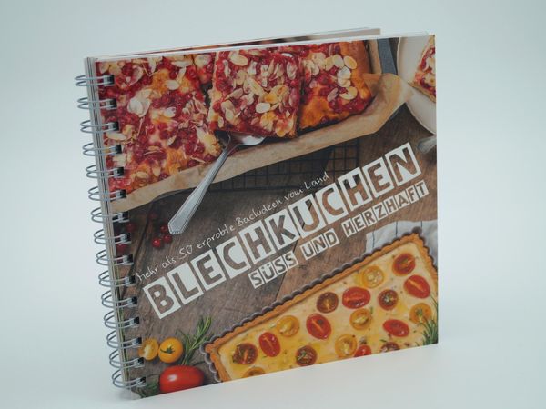 Produktbild: Blechkuchen: s&uuml;&szlig; und herzhaft