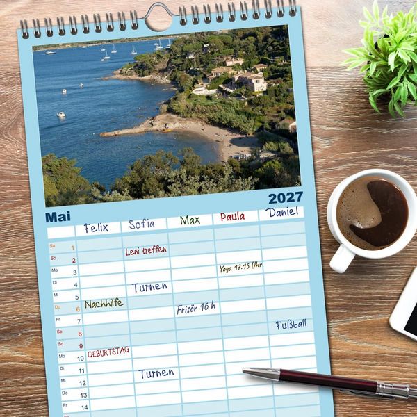Produktbild: Familienplaner 2027 - C&ocirc;te d&rsquo;Azur - Sehnsuchtsort am Mittelmeer mit 5 Spalten (Wandkalender, 21 x 45 cm) CALVENDO