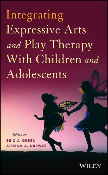 Produktbild: Integrating Expressive Arts and Play Therapy with Children and Adolescents