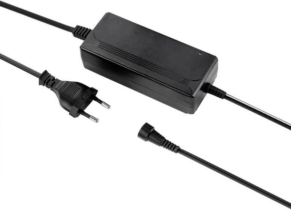Produktbild: VOLTCRAFT VC-11320930 Tischnetzteil, einstellbar 5 V/DC, 6 V/DC, 7.5 V/DC, 9 V/DC, 12 V/DC, 13.5 V/DC, 15 V/DC 3 A 36 W Ausgangsspannung regelbar