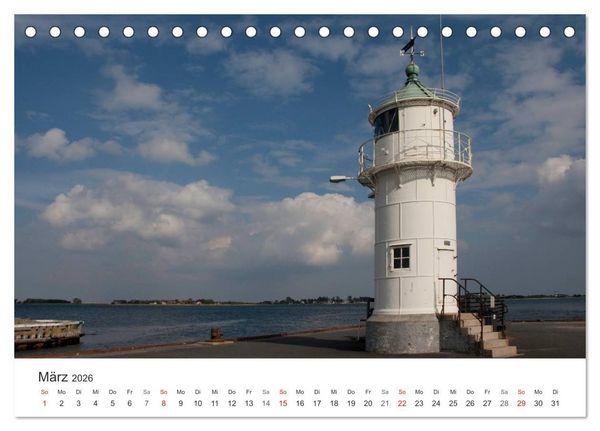 Produktbild: Leuchtt&uuml;rme und Leuchtfeuer an der Ostsee (Tischkalender 2026 DIN A5 quer), CALVENDO Monatskalender
