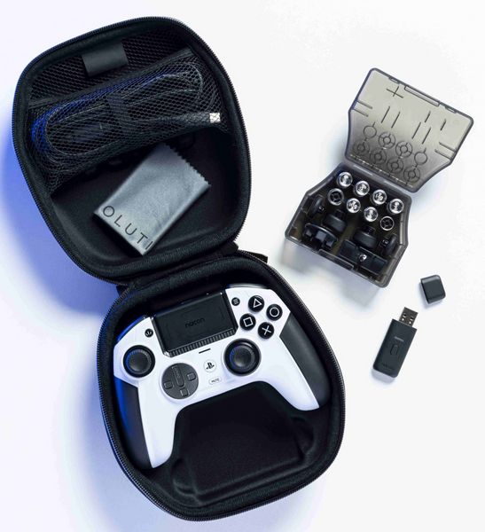 Produktbild: Revolution 5 Pro Controller - white [PS5/PS4]